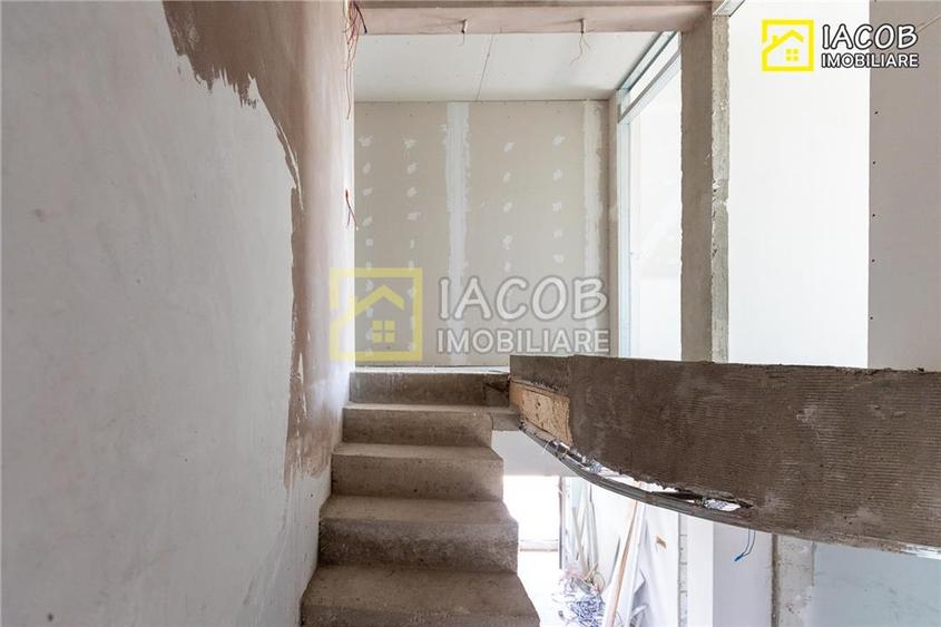 Casa la gri si teren 1070 mp, loc Dumbrava(Itesti), jud Bacau