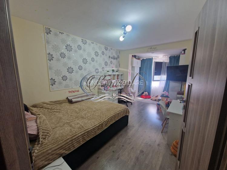 3 camere semidecomandat, Floresti - 3