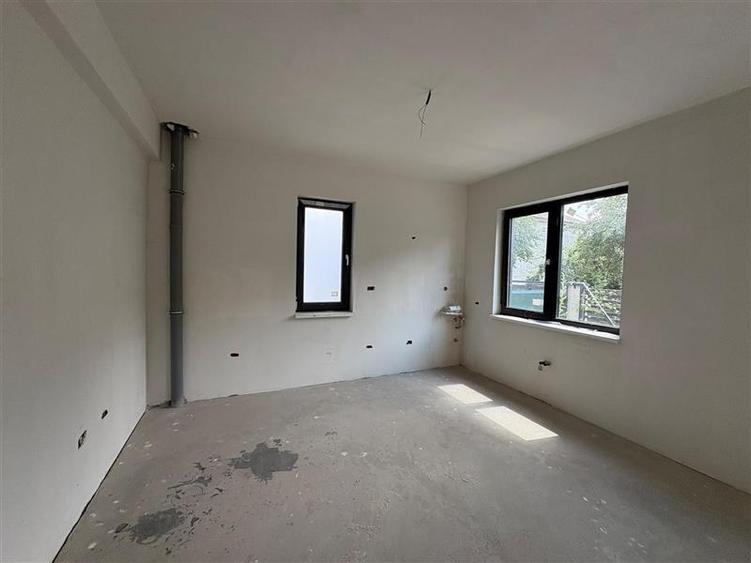 Vanzare vila 4 camere Pacii