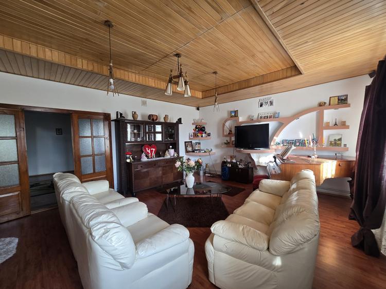 Utvin-Central-Vila S+P+E+M-360mp-2 accese-Garaj