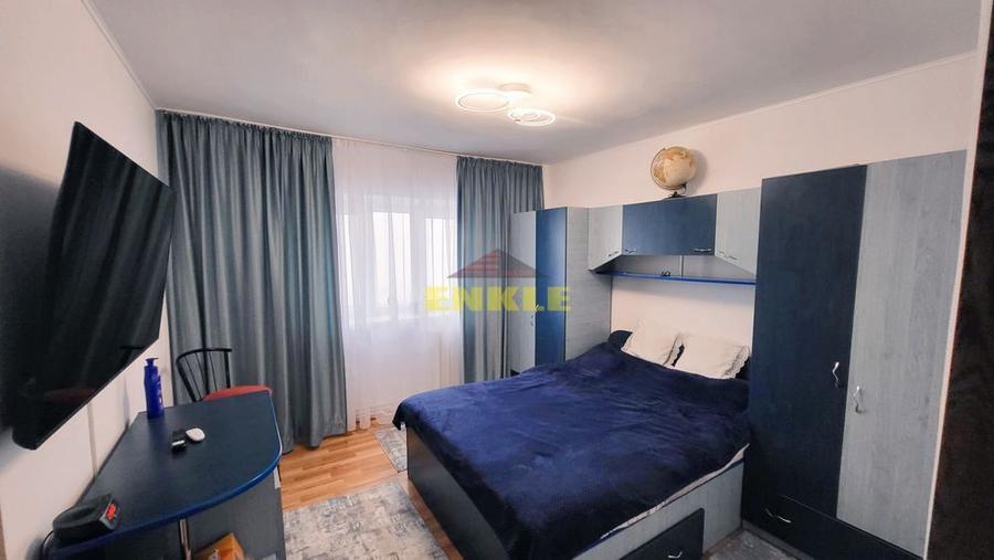 Apartament 4 camere, 84 mp, 2 băi, 2 balcoane, loc parcare+ boxa