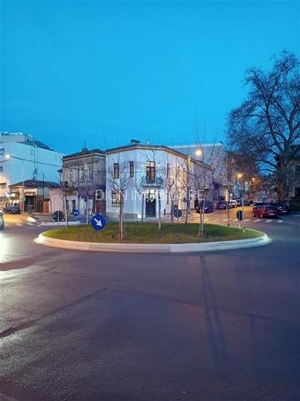 Vila moderna pretabila  clinica, office sau spatiu comercial - 11