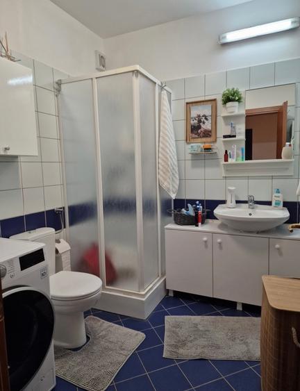 Închiriere apartament 3 camere cu 2 locuri de parcare Central Park