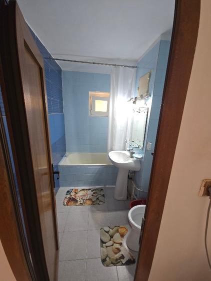 Inchiriez apartament 3 camere,zona Stadion – proprietar