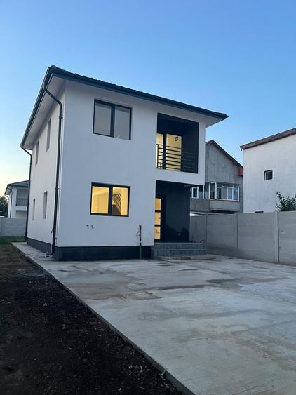 CASA INDIVIDUALA GLINA, INCALZIRE PARDOSEALA, TEREN 325 MP, COMIS 0%