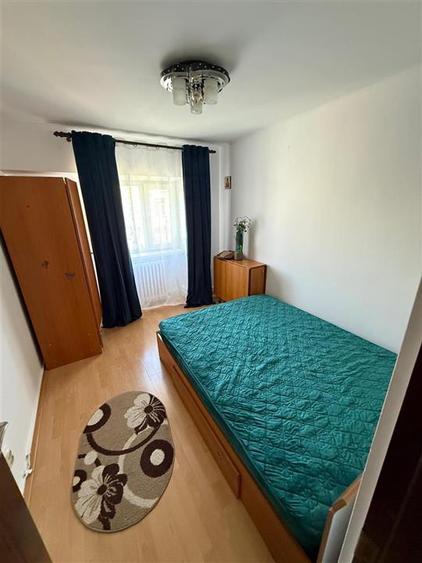 Apartament 3 camere D mobilat Zona Alpha Bank Păcurari
