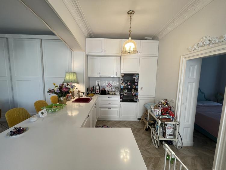 Apartament premium în vilă interbelică | Zona Cașin – Arcul de Triumf | Curte - 6