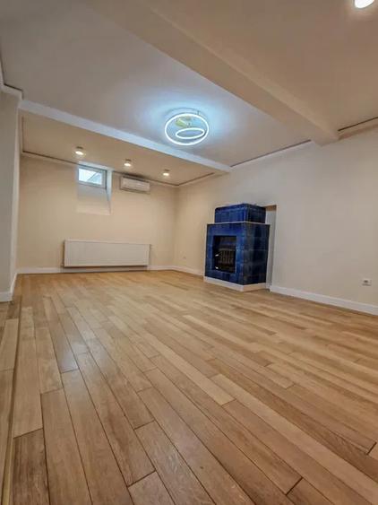 Spatiu Birouri | 5 camere | Romana | Vila | 145mp | Parcare | metrou