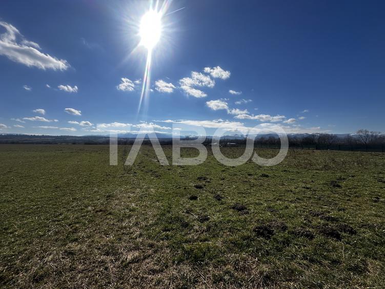 Teren de vanzare 2200 mp si deschiderea de 28 ml in Sibiu