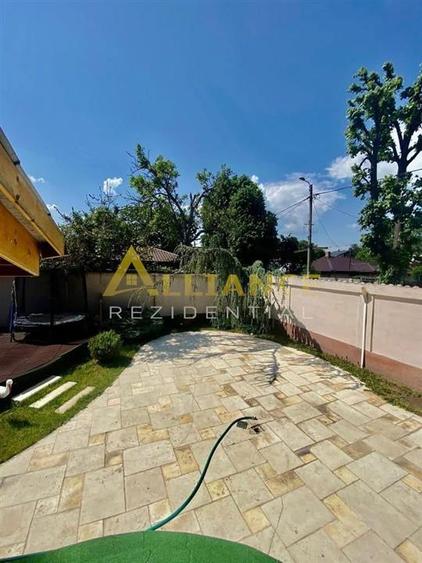 Vila individuala 350 mp utili, teren 471 mp – Aparatorii Patriei, Sector 4