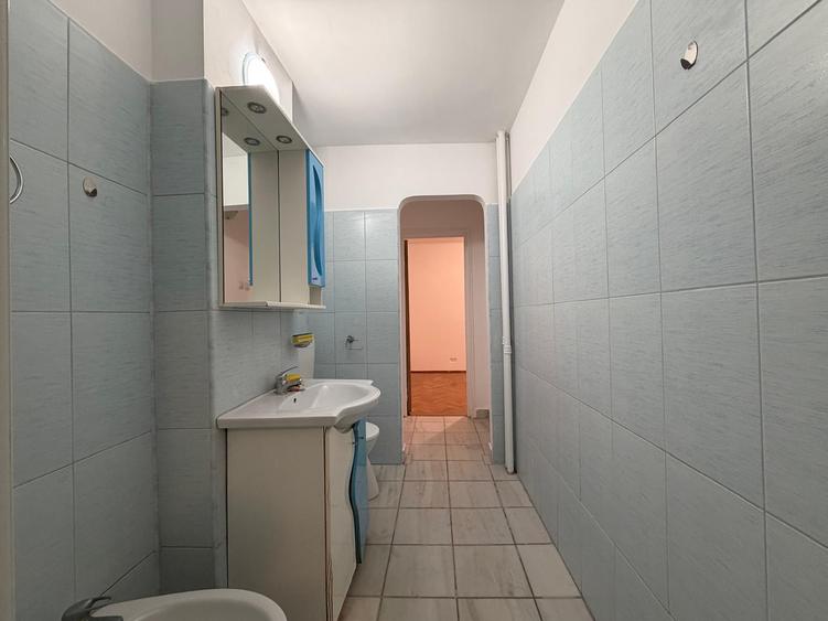 2 Camere Dristor Ramnicu Sărat 6 Minute Metrou Bloc Reabilitat