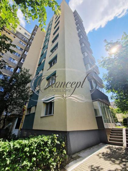 Spatiu comercial cu vitrina si acces stradal langa podul Calvaria