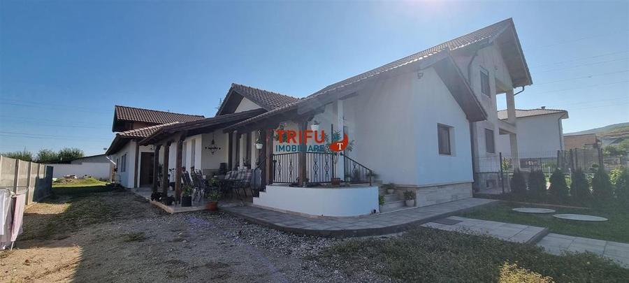 Casa de vanzare zona Alba Micesti mobilata si utilata