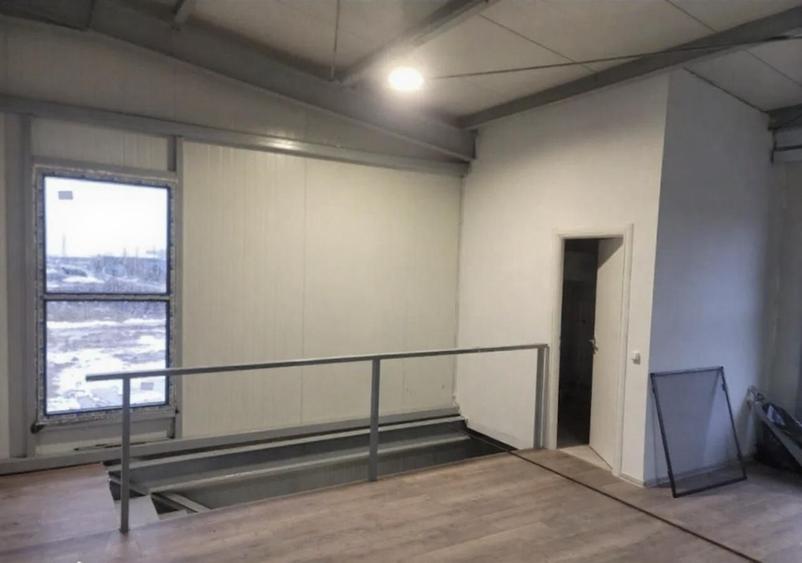 Hală 256 mp de vânzare, Prelungirea Gării Cățelu, teren 1.207 mp