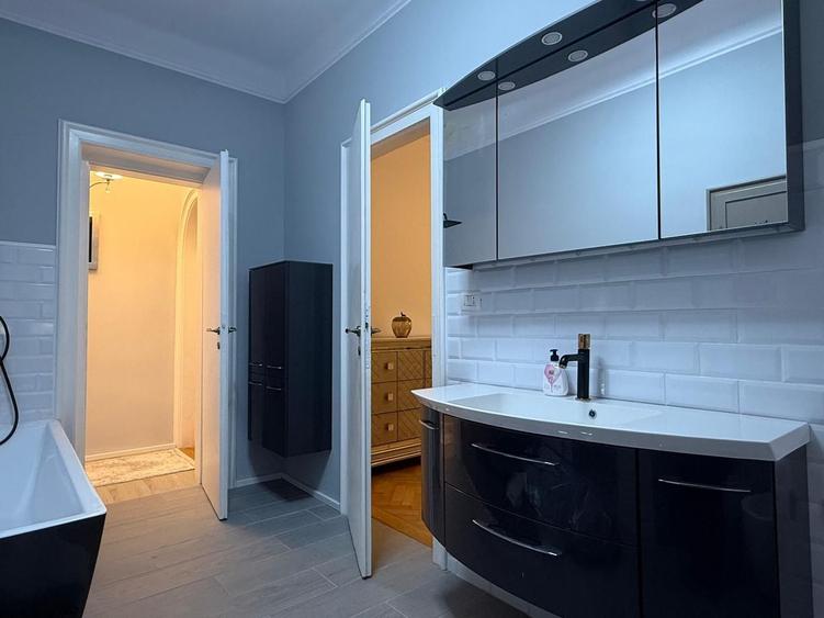 Apartament central, 3 camere renovat complet, comision 0