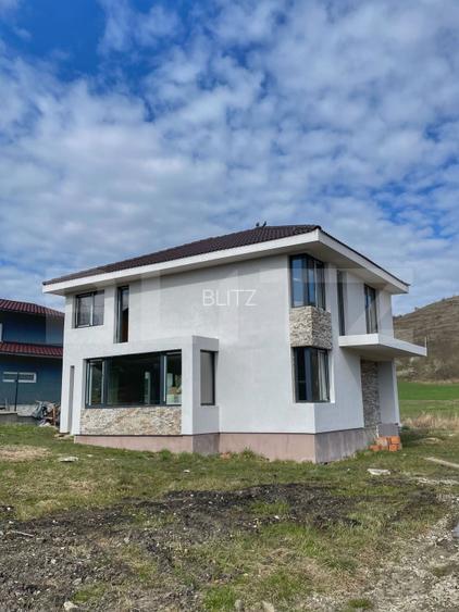Casa individuală semifinisată, 125 mp utili, 700 mp teren, Corpadea - 2