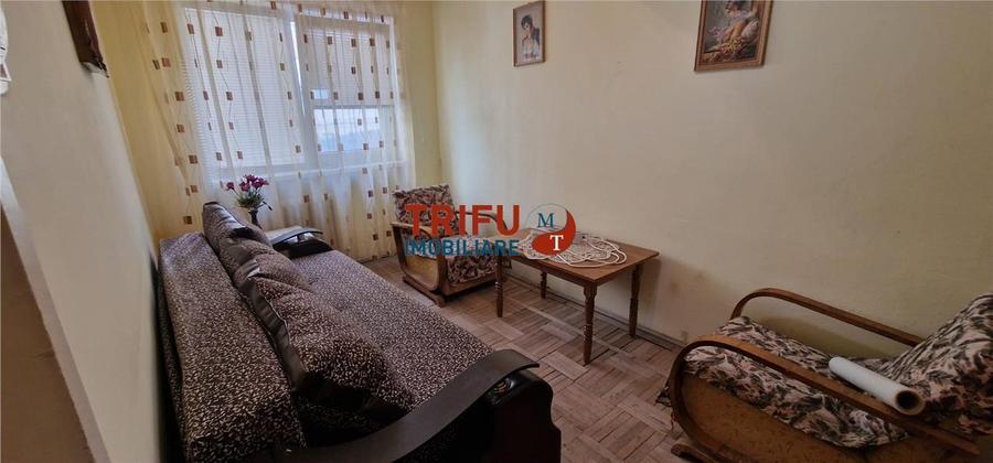 Apartament cu 3 camere de vânzare la etajul 1, zona Cetate