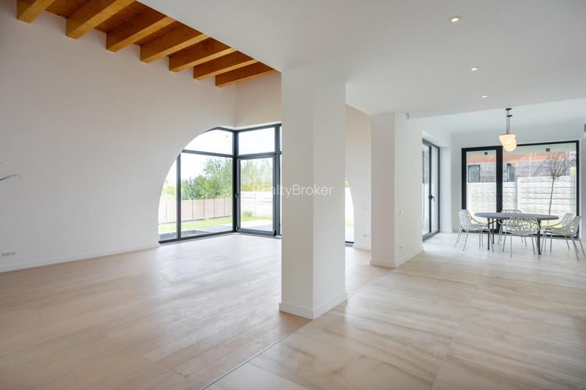 VILA / CORBEANCA / LAGUNA ALBASTRA - 5