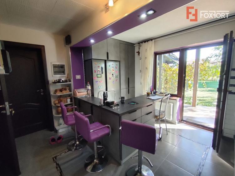Casa individuala cu 5 camere de vanzare in Sag - ID V155