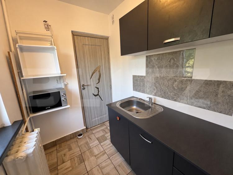 Garsoniera de vanzare, 27 mp, zona Valea Rosie