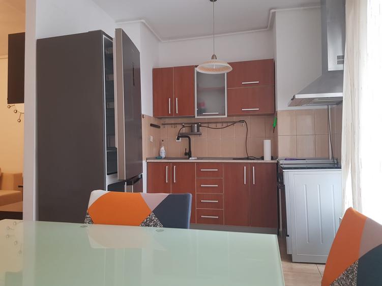 Inchiriere apartament 2 camere, centrala, parcare, Complex Rasarit de Soare