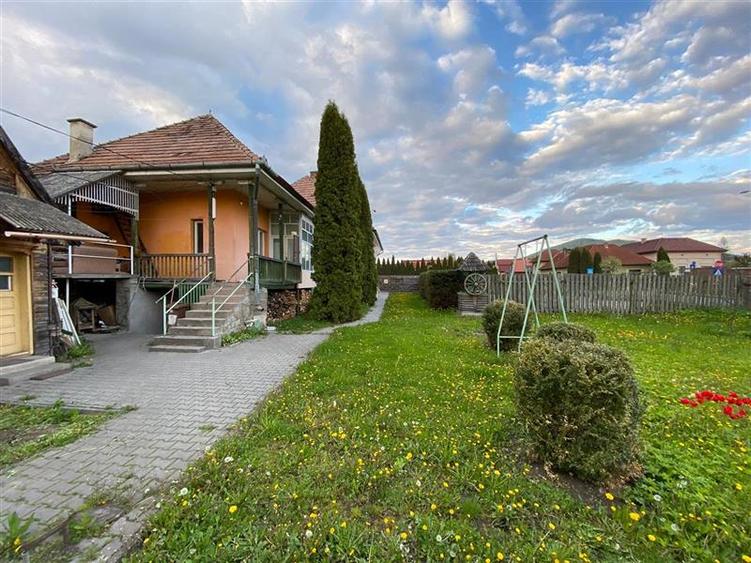 TUR 3D!In areal apreciabil,particulara casa cu 680 mp teren,Miercurea Ciuc,Hargh