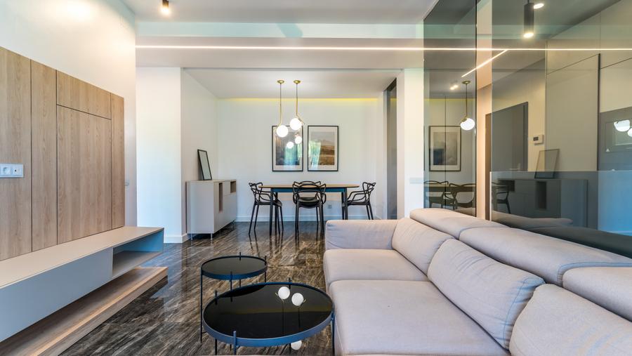 Apartament modern 3 camere, complex Vivido, 2 bai, balcon,parcare subterana,boxa
