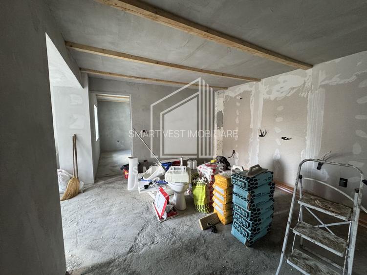 Casa semifinisata cu intrare comuna | 53 mp utili | Strada Luceafărul - 2