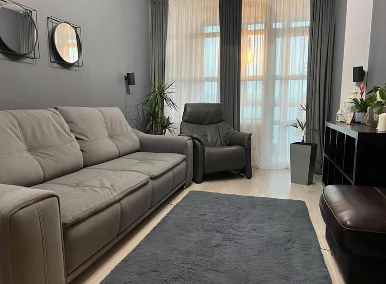 Apartament cu 3 camere, decomandat, Visoianu, loc de parcare propriu
