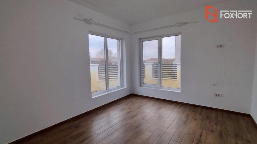 Casa individuala, cu 7 camere, de vanzare in Sacalaz
