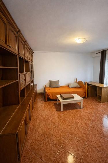 Apartament Cu 3 Camere | Semidecomandat | 66mp | Manastur | Video La Cerere