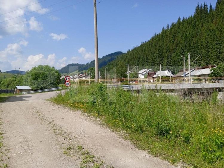 Spațiu industrial de 494 mp si teren aferent de 2.100 mp in Iacobeni