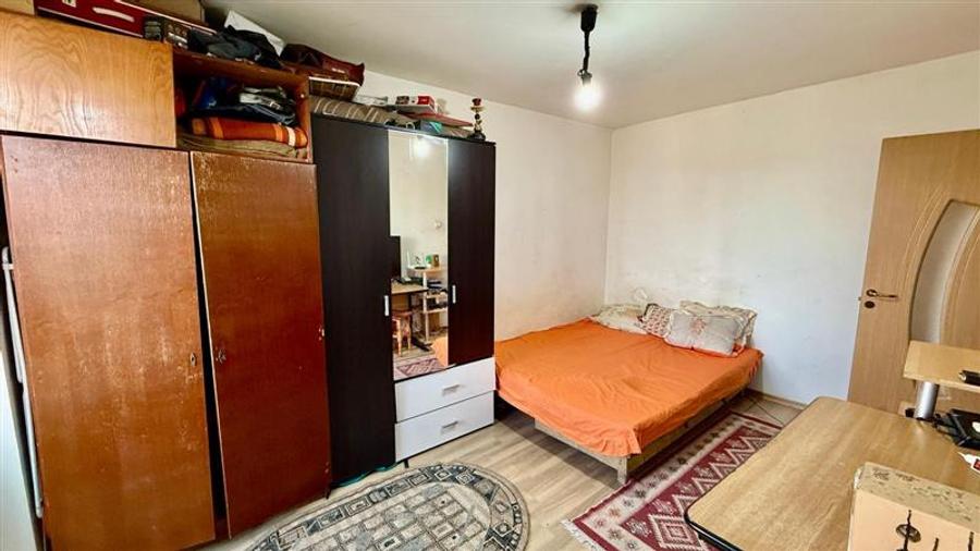 Garsoniera de vanzare Podu Ros