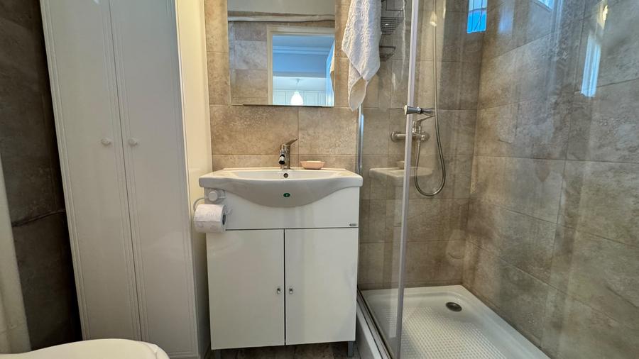 Apartament cu 2 camere de închiriat – ultracentral, Str. General Magheru-AP1557
