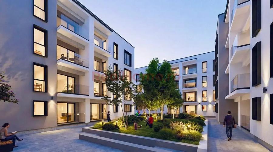 Apartament 3 camere etaj 3 / 85mp utili/ vest / panouri/ Metrou 1 Dec