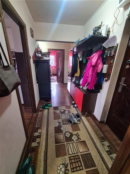 Apartament 4 camere decomandat, etaj intermediar Carpatilor- Lidl