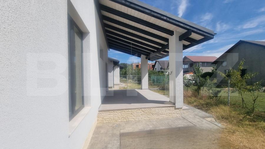 Casa de vanzare, 245 mp, teren 400 mp, zona Strejnicu