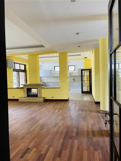 VANZARE VILA 8 CAMERE 652 mp teren zona Sisesti Sector 1