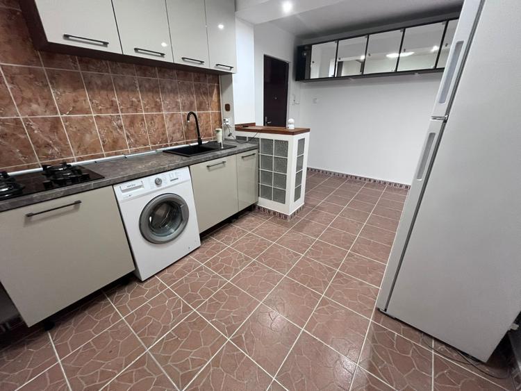 Apartament 3 camere, 63.80 mp utili, zona Centrala