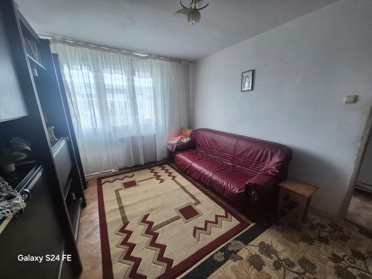 Apartament 3 camere de vânzare – Dărmănești