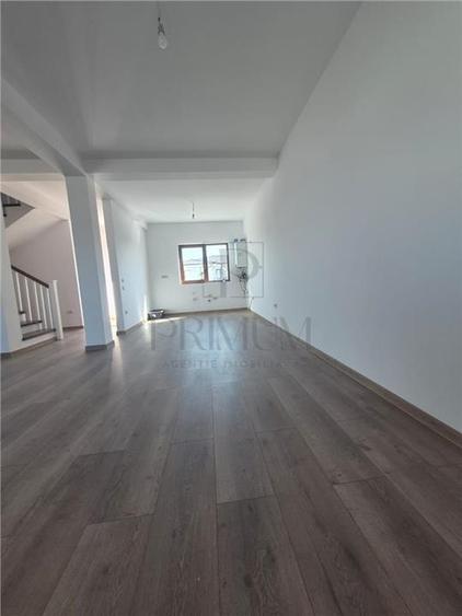 Duplex modern - toate utilitatile - finalizat