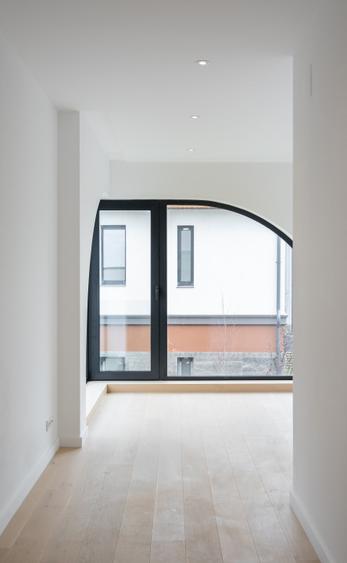 VILA / CORBEANCA / LAGUNA ALBASTRA