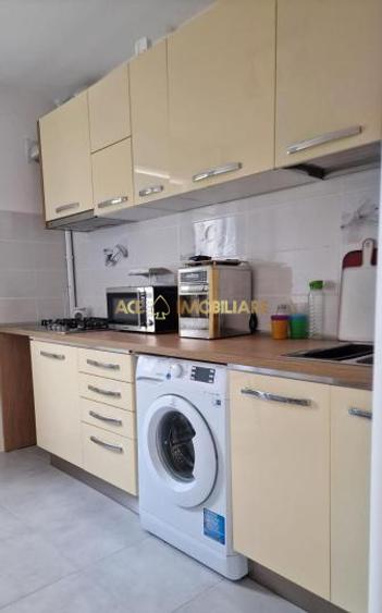 2 Camere de inchiriat | Titan | Metrou | Parcare | Mobilat | Utilat