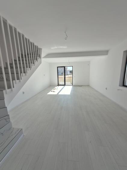 Casă duplex – 4 camere – teren 200 mp – Independenței Bragadiru