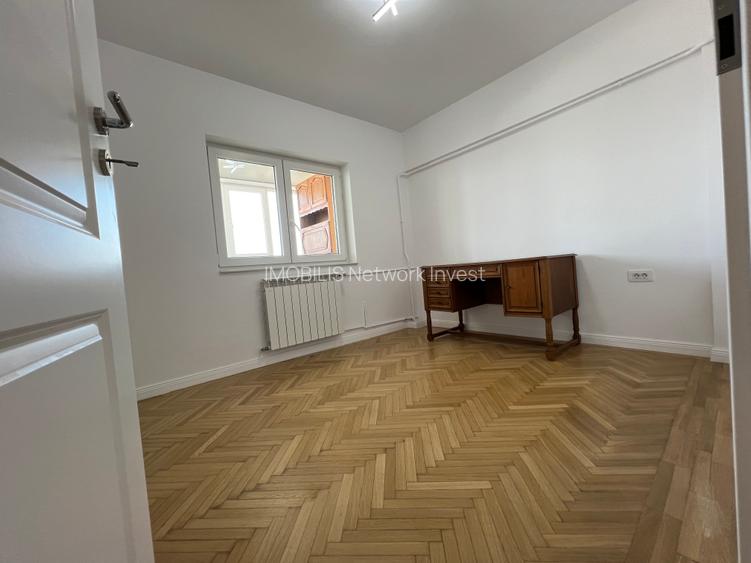 Ideal locuit/birouri!Ultracentral-Magheru, lux , 3 dormitoare - 8