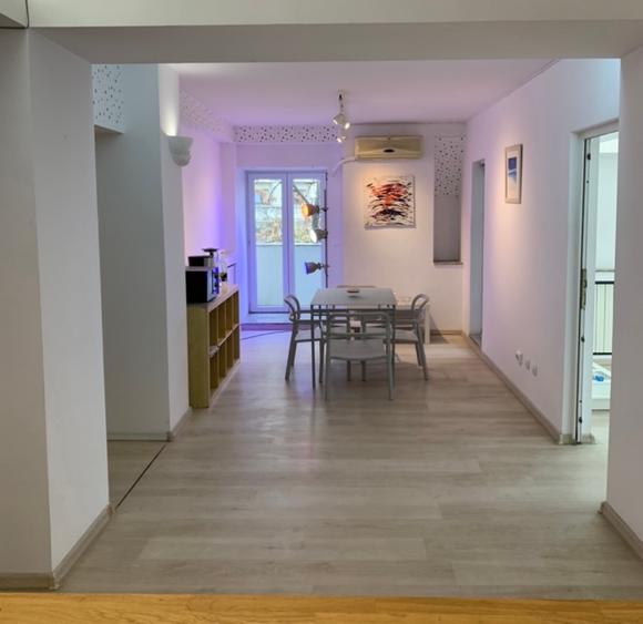 UNIRII,locatie exceptionala-n inima Capitalei,stradal,monolit,parcare,terase,sud