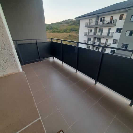 Apartament de 37 mp, 8 mp balcon, zona Sesul de Sus