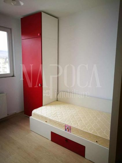 Apartament 3 camere de vanzare in Floresti