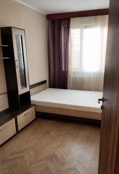 Apartament 2 Camere Decomandat – Podu Roș, Centrală Proprie
