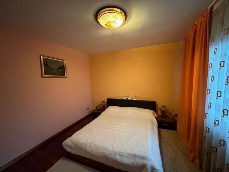Casa individuala, 6 camere, 300 mp, 1100 mp teren, Prof Ioan Rus